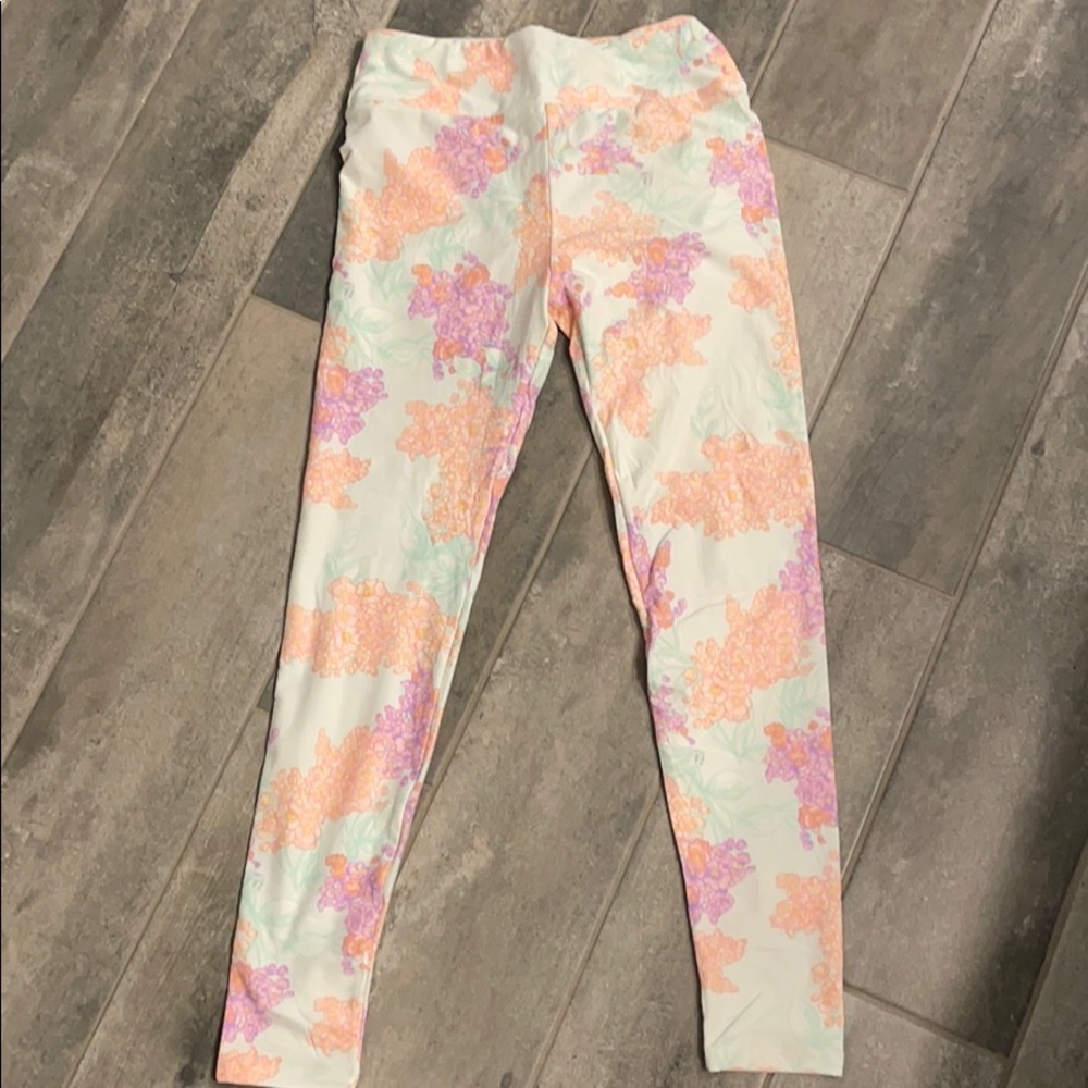 BRAND NEW ** LuLaRoe OS Legging